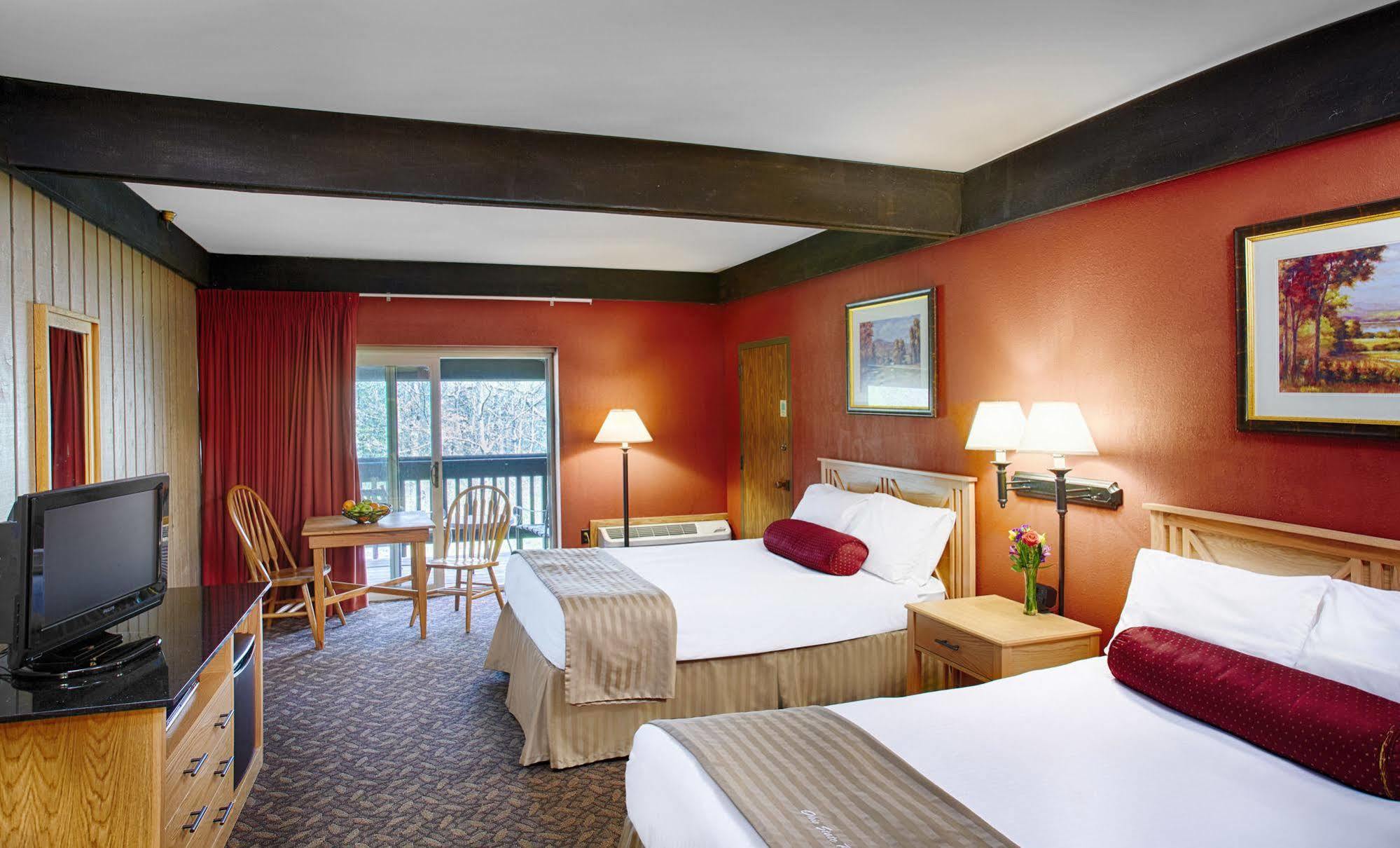 Mohican Lodge And Conference Center Perrysville Экстерьер фото